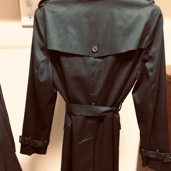 Brooks Brothers Trench Coat - Picture 5 of 6